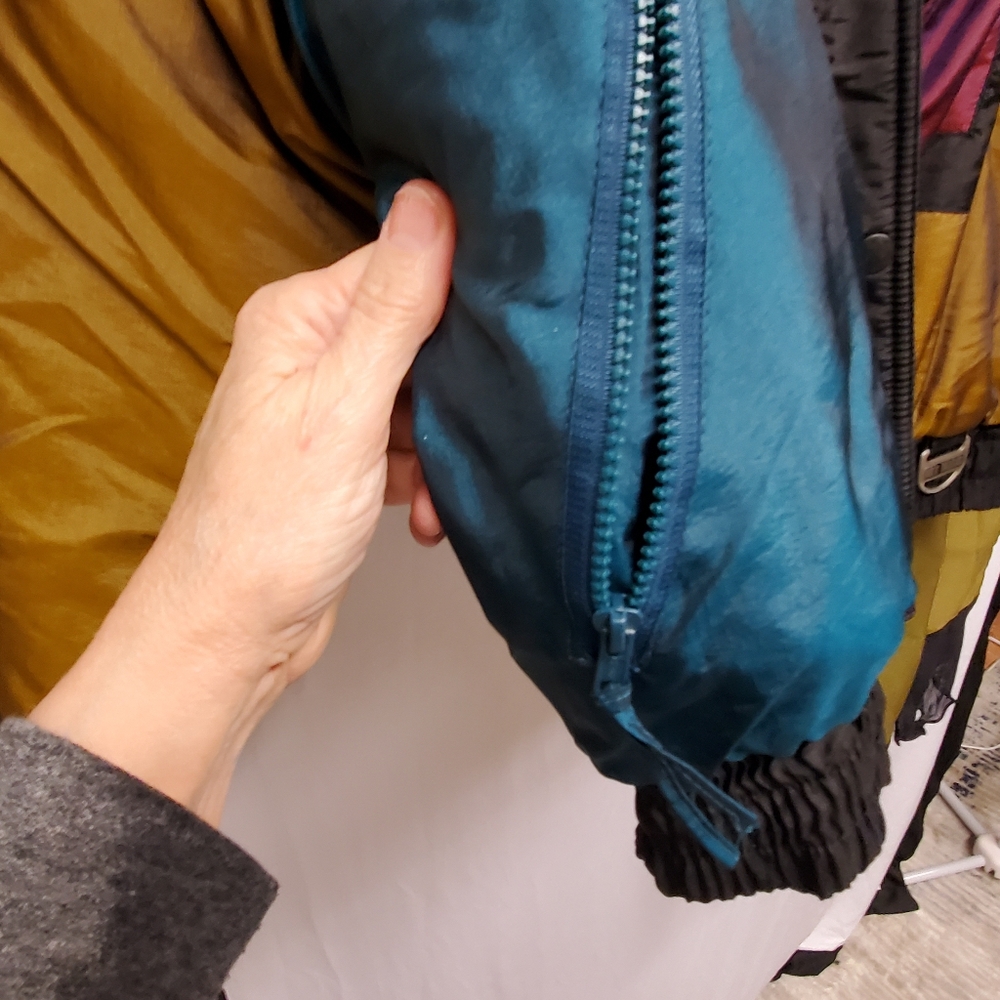 Ski Jacket - Picture 4 of 7